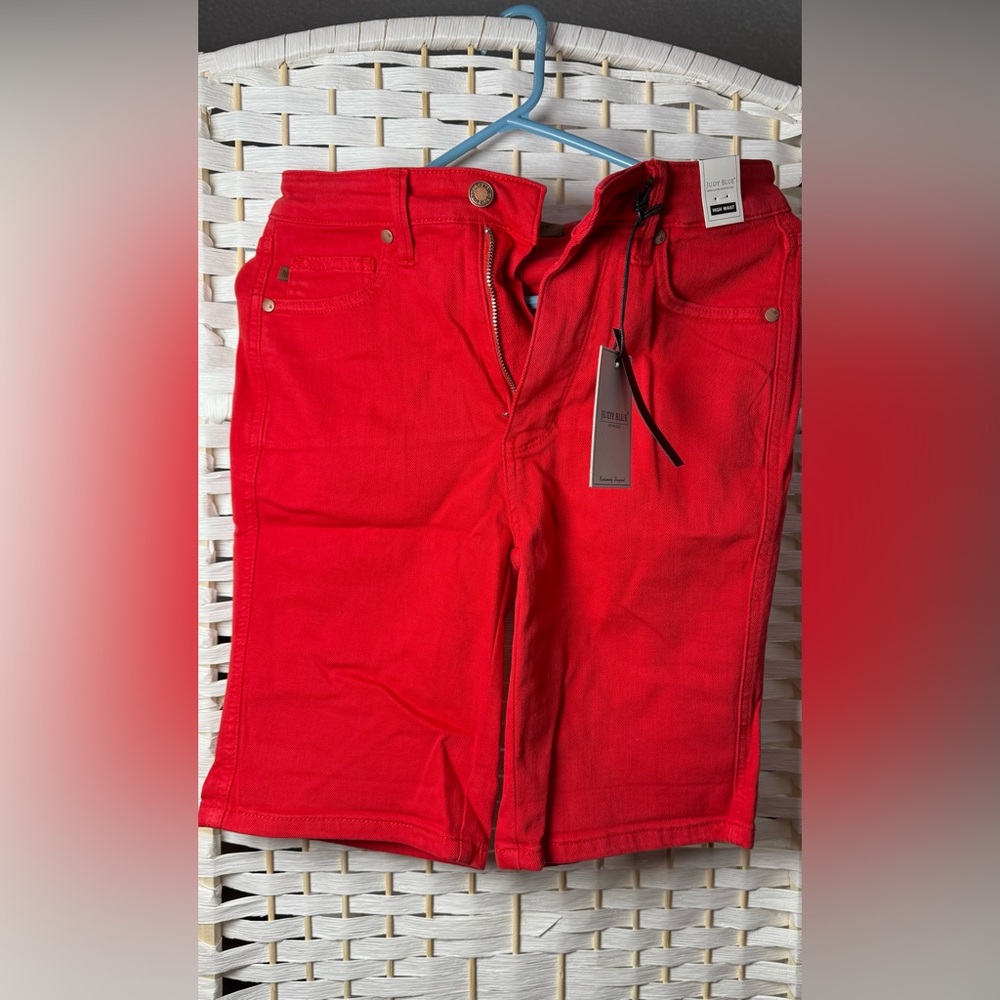 Judy Blue Tummy Control Bermuda Shorts – Size M